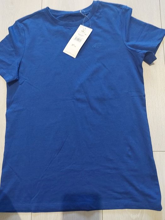 Nowy T-shirt  4F