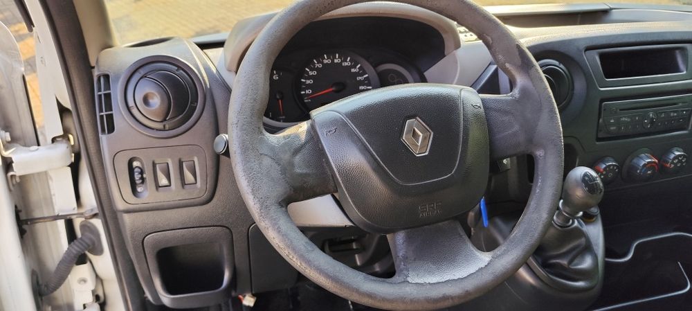 Renault Master 100DCi cabine dupla comercial 
Revisão feita em bom est