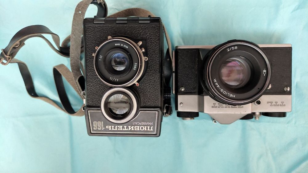 Фотоаппараты Зенит TTL и Любитель 166