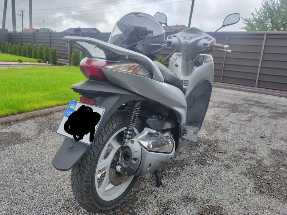 Скутер Honda SH 300