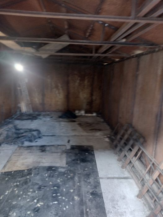 Продам гараж центр