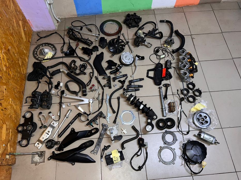 Honda CBR600RR 2010 подетально