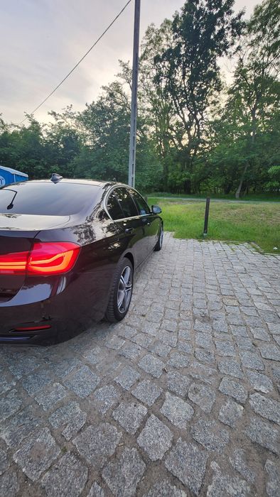 BMW 320d z rocznika 2016 z napędem xDrive.