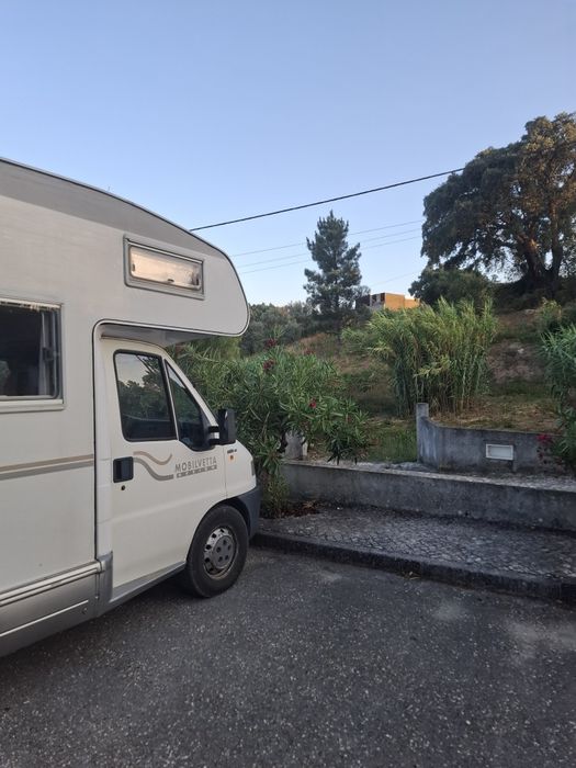 Autocaravana Fiat Ducato 7 Lugares – Total Autonomia (Desde 65€/dia)