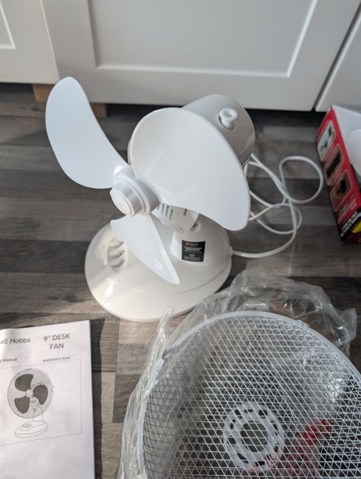 Wentylator biurkowy Russell Hobbs