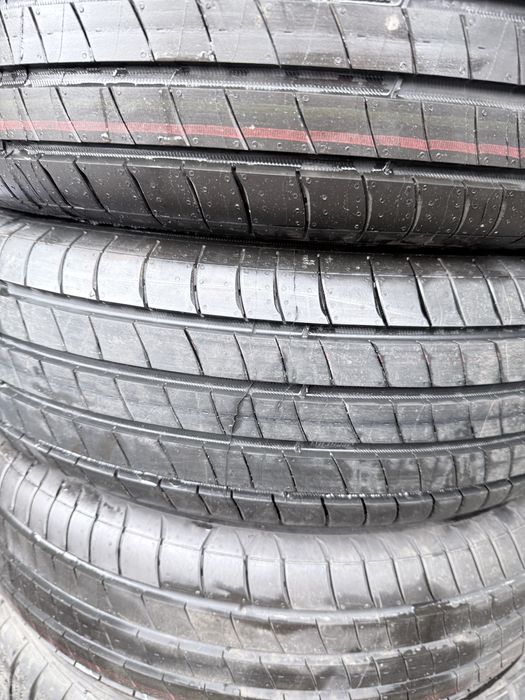 Шини літні 185/65/15 Michelin Primasi 4