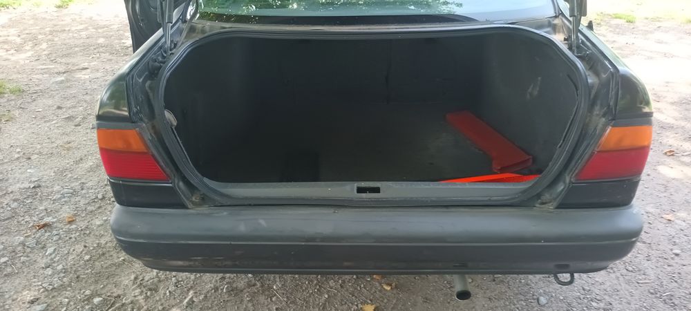 Nissan primera p10