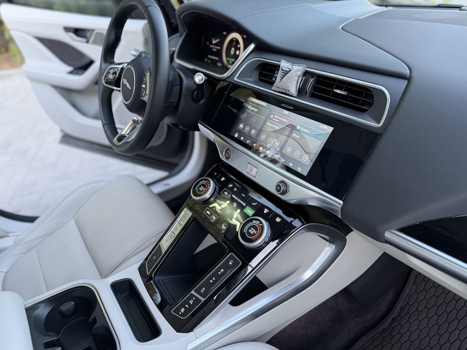 Продам авто jaguar i-pace