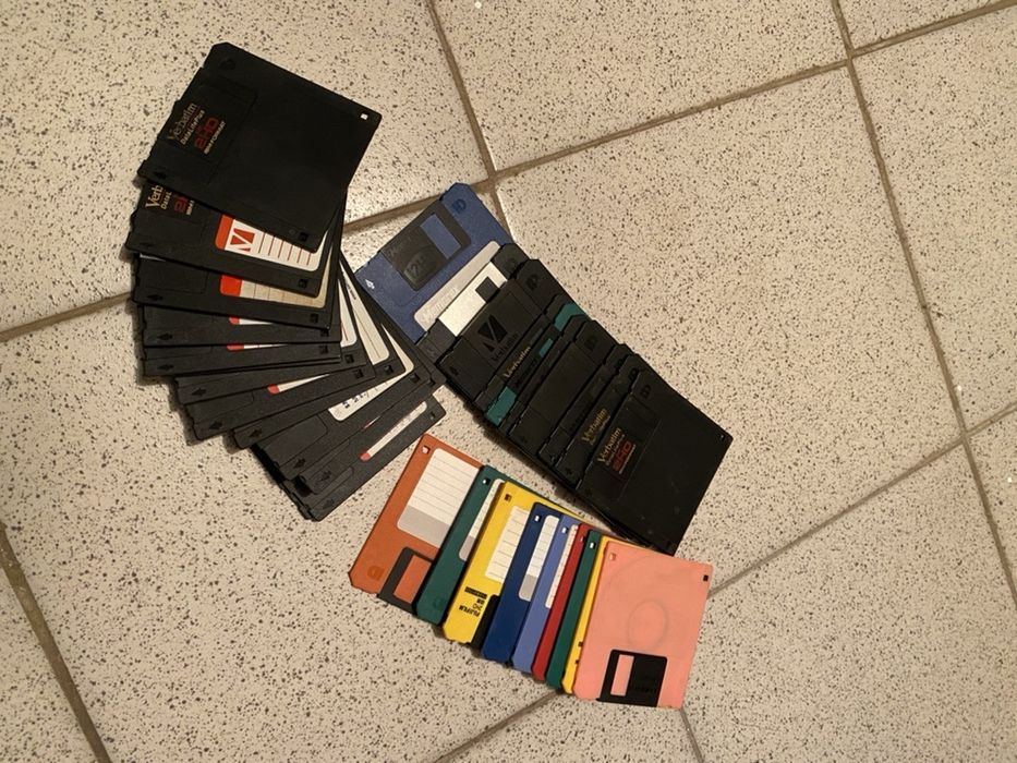 Компьютерные дискеты 2 Нd