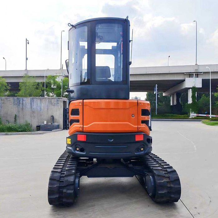 Mini Giratória LANDWARD XT30 3000KG Motor Yanmar