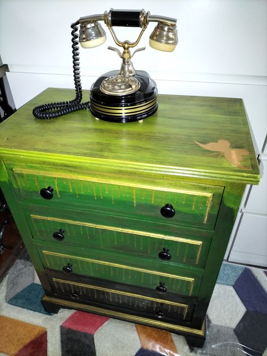 Mesa de cabeceira ou de telefone