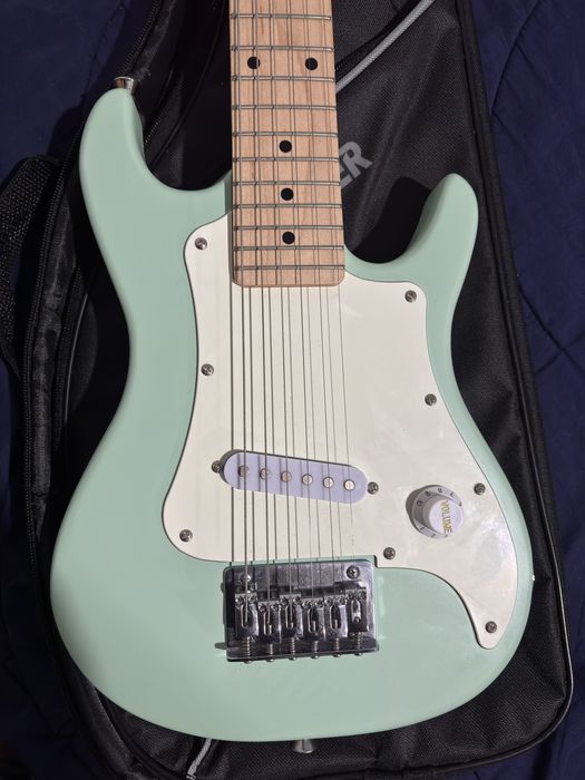 Kit Guitarra e amplificador junior Donner