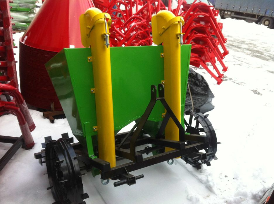 Картоплесаджалка саділка сажалка картофелесажалка Бомет