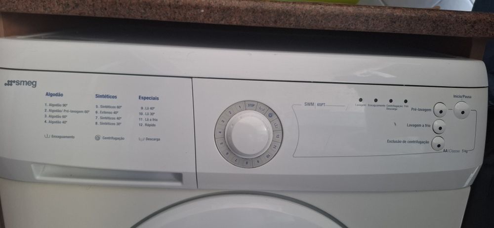 Máquina de Lavar Roupa Smeg SWM65PT – 5kg – Usada, Excelente Estado
