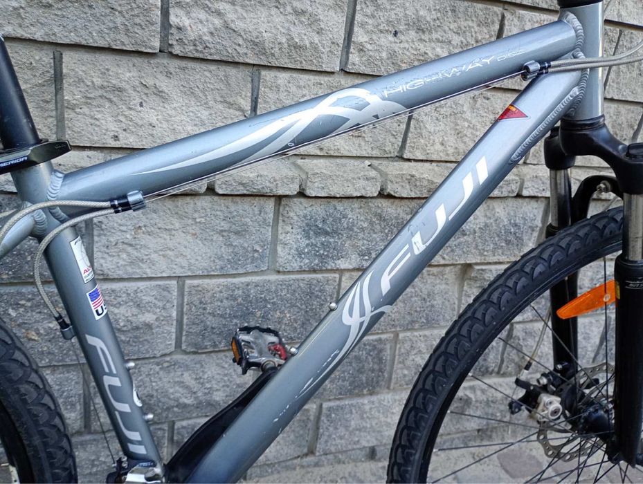 Велосипед FUJI колеса 28’рама 17’