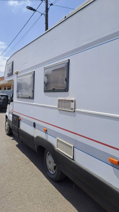 Autocaravana Fiat Ducato 2.8 TDI Bürstner - 6 Lugares