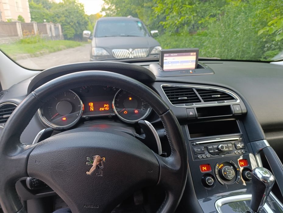 Peugeot 3008 2012 1.6 еHdi