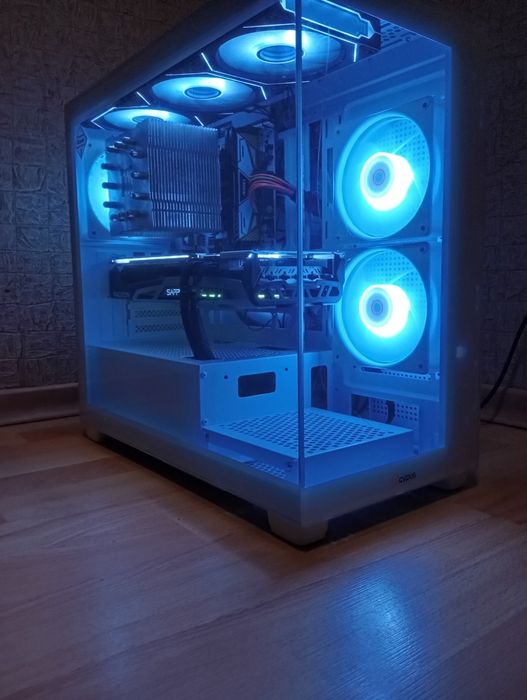 AM4 Ryzen 5 5600 4450Mhz /32gb ddr4/RX 6800XT 16gb/ssd m2 512gb/650w