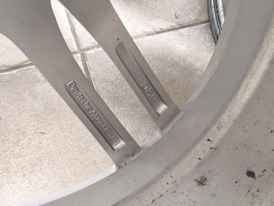 Felg aluminiowe R3 H1 8,5x20 et45 5x112 otwór 66,6 VW, Audi, Mercedes do naprawy