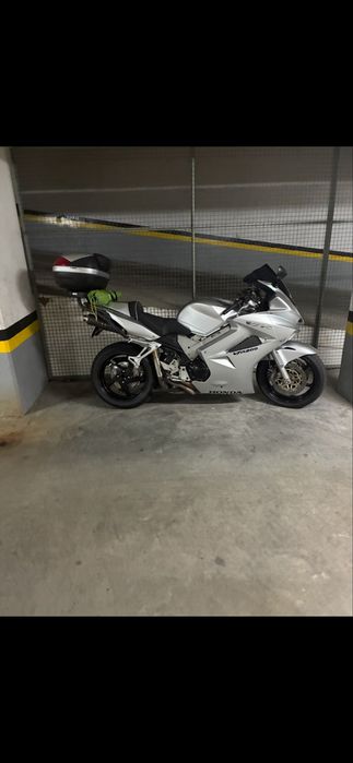 Vendo VFR 800 VTEC impecavel
