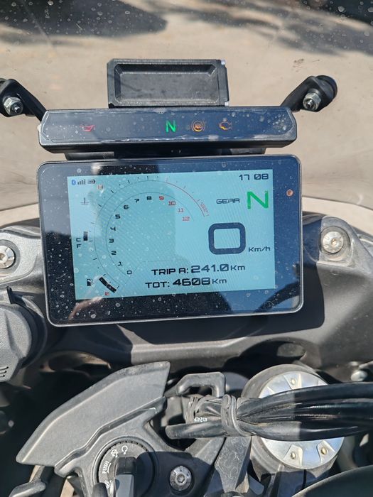 Benelli trk 702x 4600km escape GPR homologado