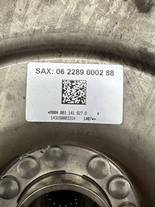 Kolo dwumasowe a4 b8 2.0 TDI  CJCD