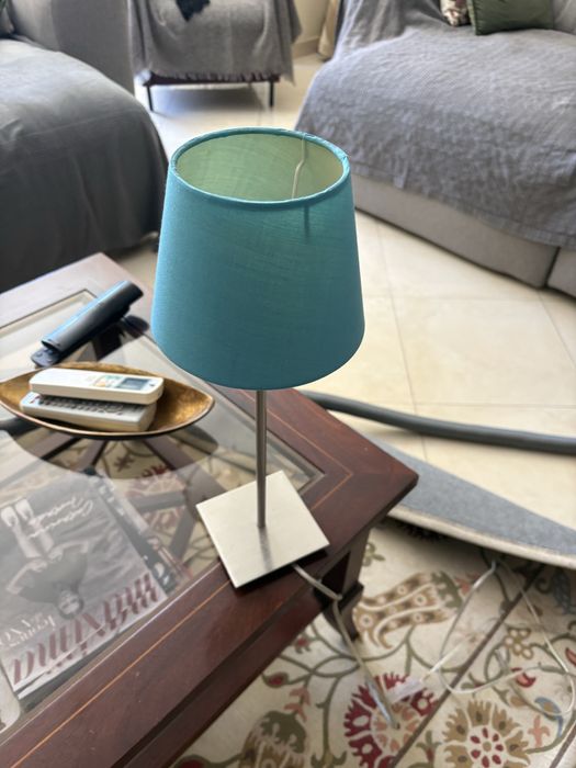 Conjunto de dois candeiros de mesa Azul 10€