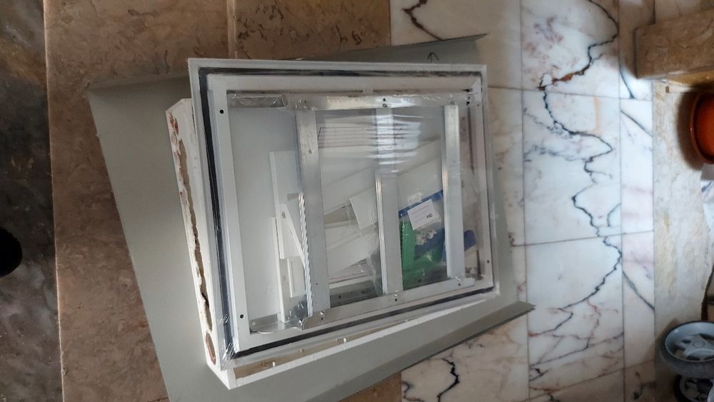 Quadro eléctrico novo ainda com plástico