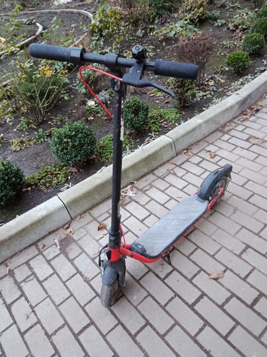 Продам електро самокат Ninebot Kickscooter D38