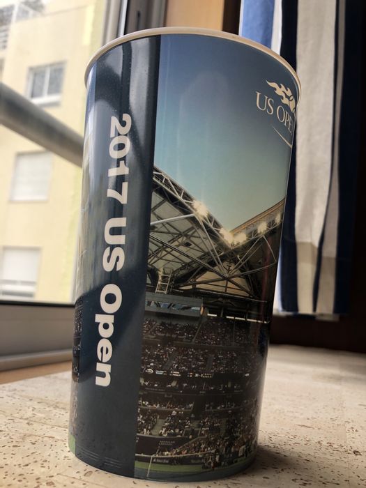 Coleção copos e latas eventos desportivos