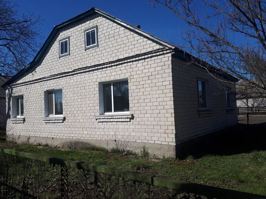 Продам дерев'яний будинок