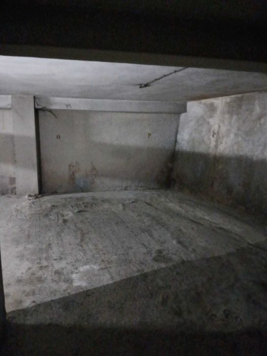 Vende-se Lugar de Garagem – 24m² – Largo do Pioledo, Vila Real
