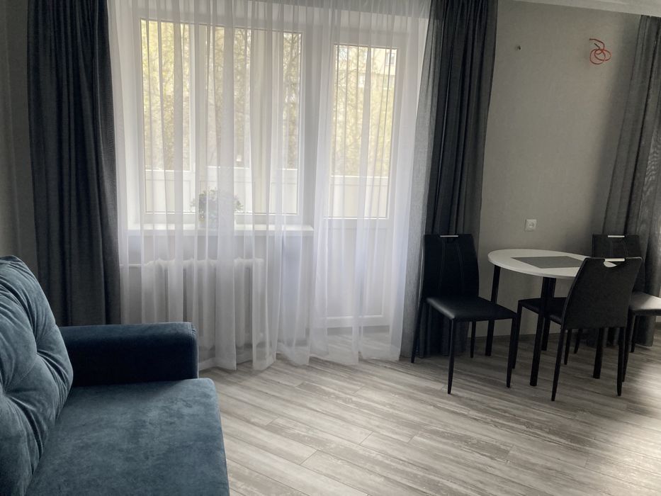 1-к квартира ЛЮКС подобово,центр-площа Перемоги,вокзали,Смарт ТВ,док’