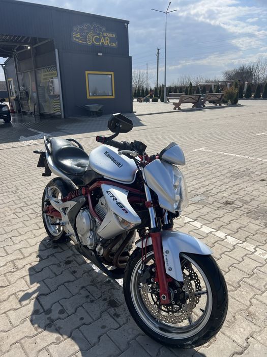 Kawasaki er-6n. З німечини