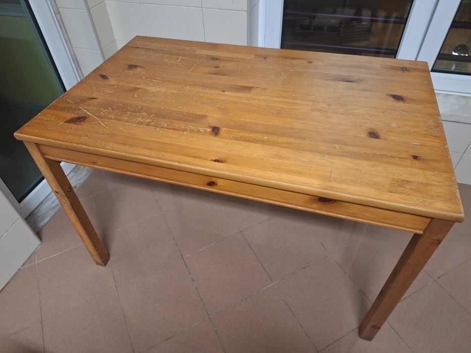 Mesa de cozinha kea