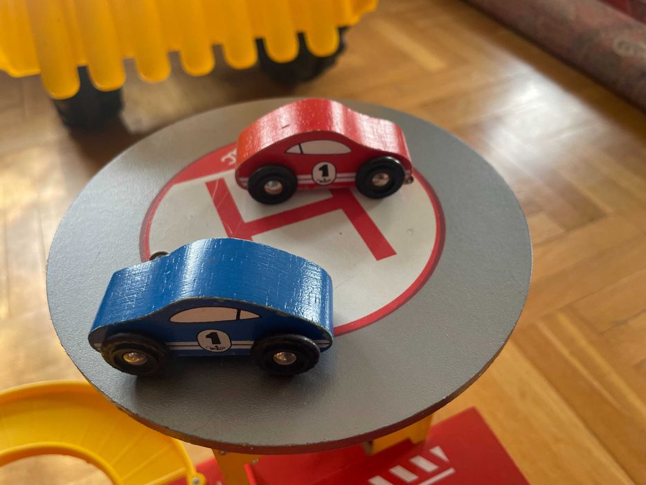 Vilac Drewniany garaż / Parking wielopoziomowy dla dzieci