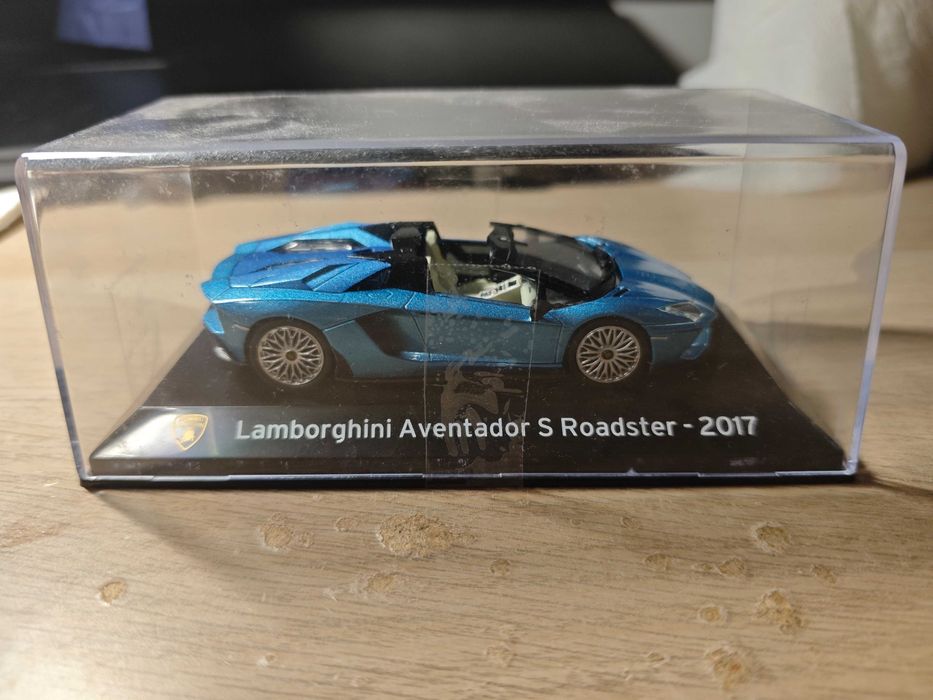 miniatura Lamborghini aventador