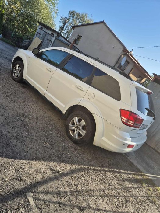 Dodge Yourney 2.0diesel uszkodzona skrzynia