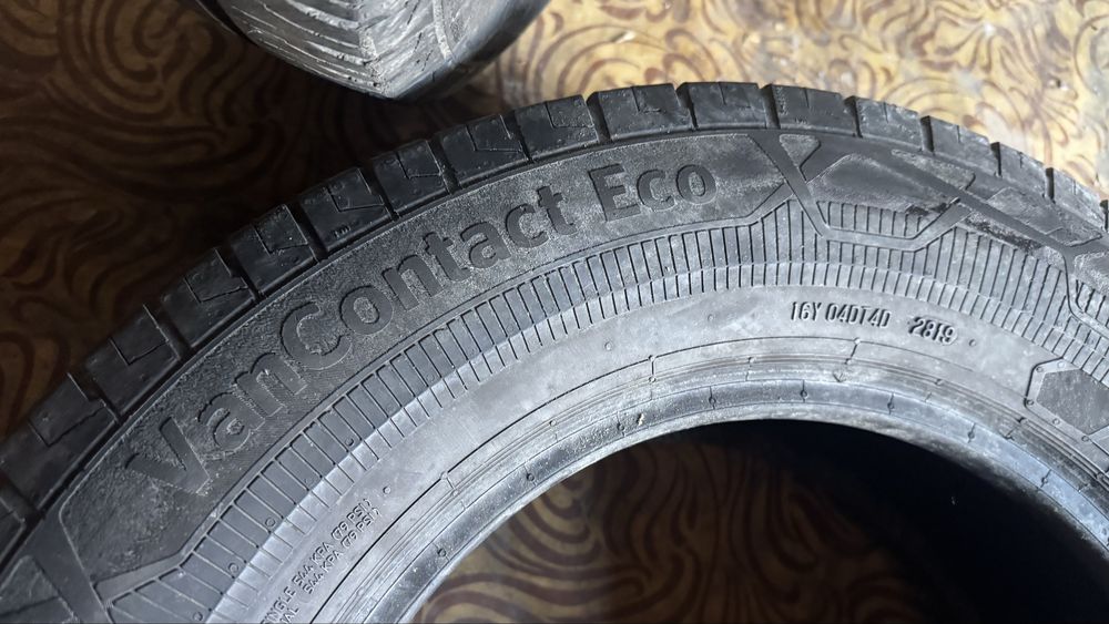 Шини R16C 235/65 Continental VanContactEco