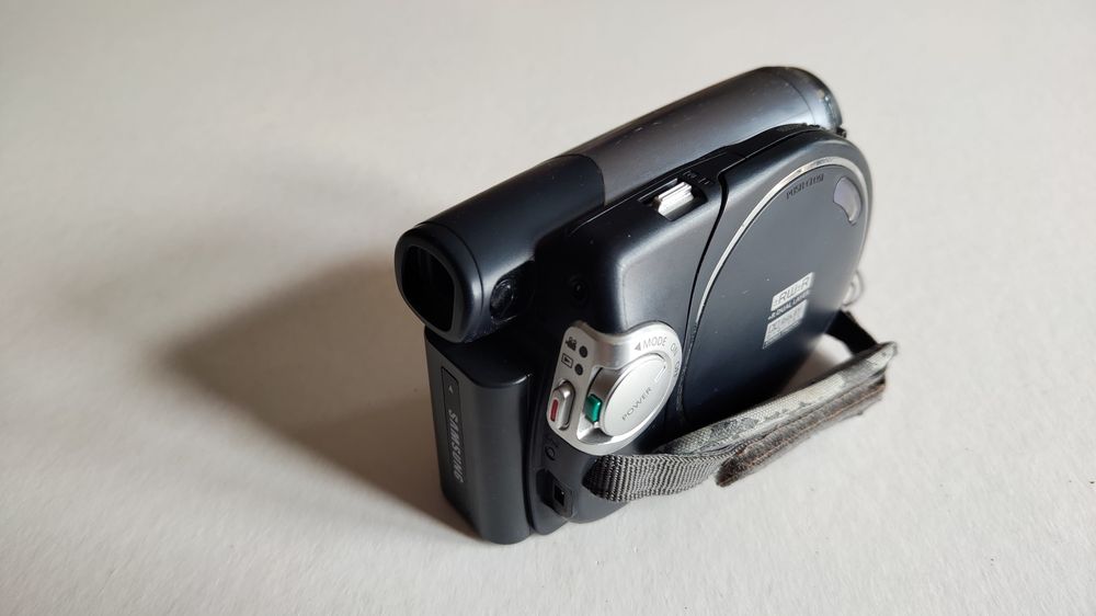 Câmara de vídeo digital da Samsung, modelo VP-DC171Wi