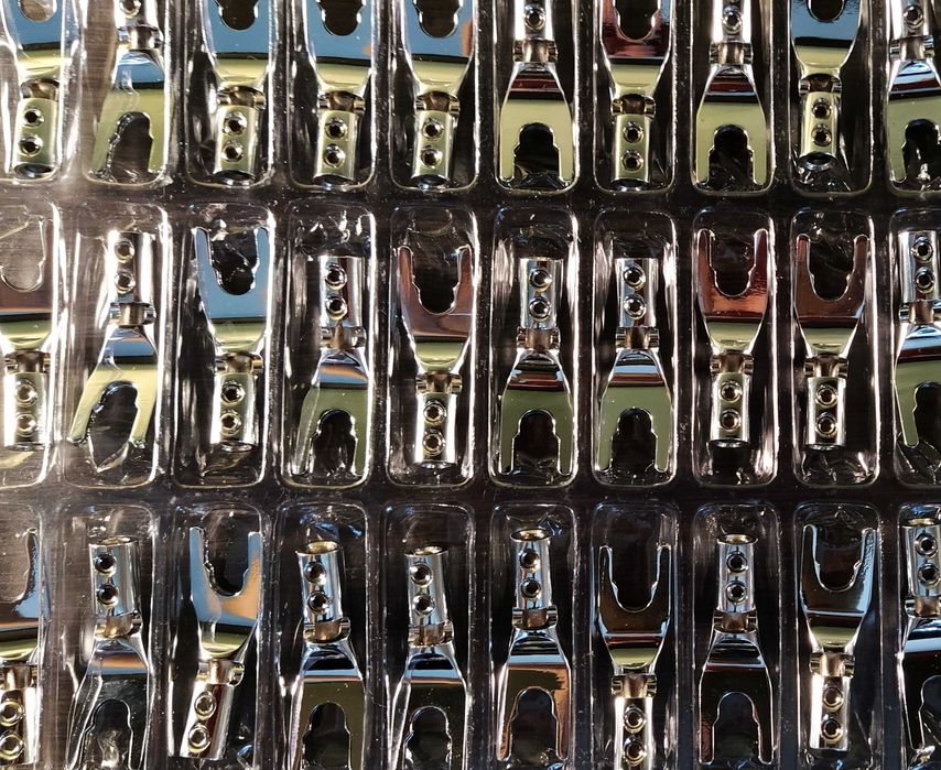 wtyki widełki głośnikowe Valab FP Rhodium