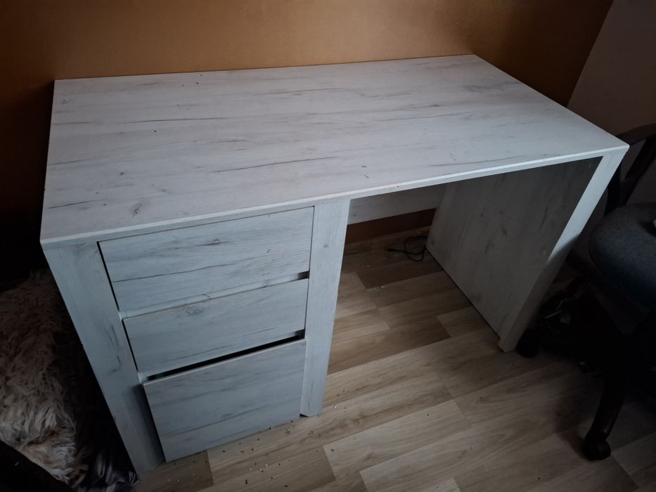 Zestaw mebli młodzieżowych