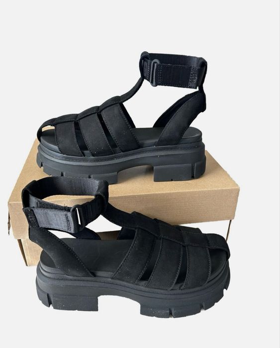 Сандалі босоніжки UGG ASHTON  38 ( 24) оригінал нові