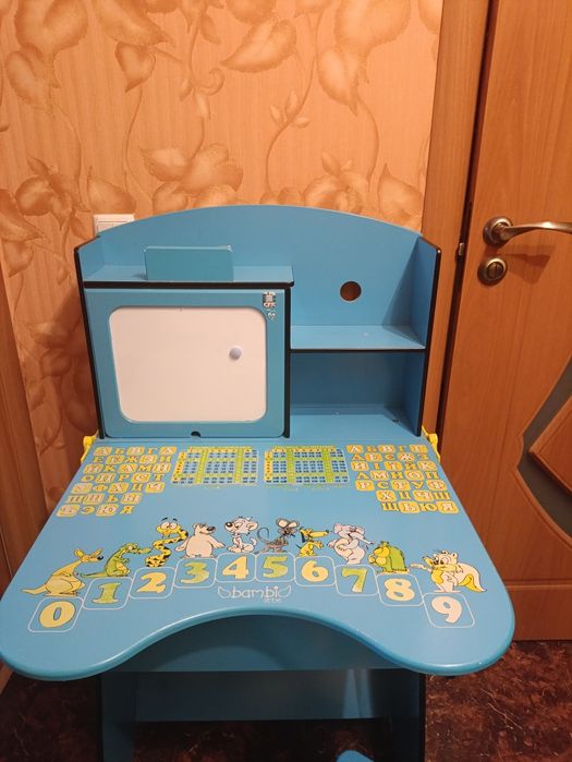 Продам парту со стульчиком