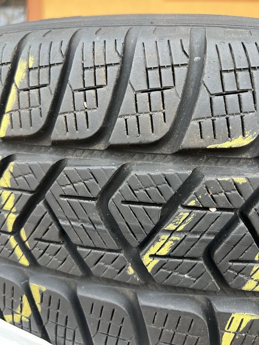 Гума Pirelli 215/65/17