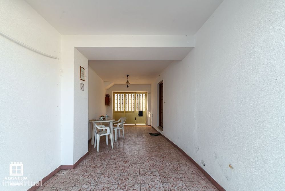 Excelente moradia T3 com terreno de 2.979 m2 em Avanca - Exclusivo
