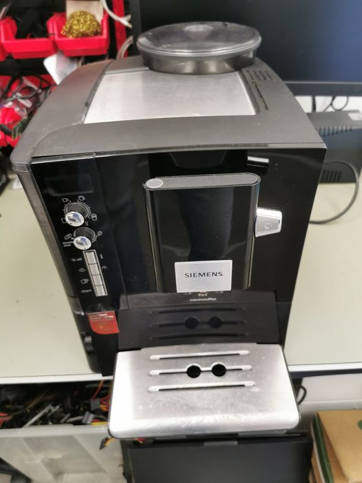 Ekspres do kawy Siemens EQ.5 na części