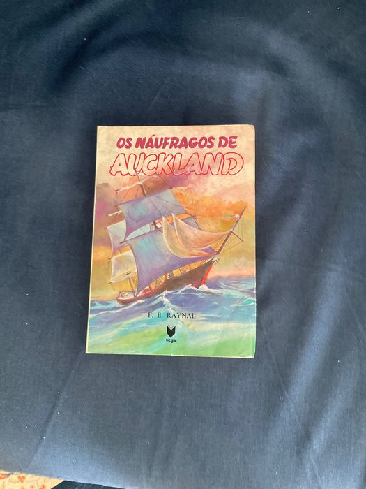 Os Náufragos de Auckland de F. E. Raynal
