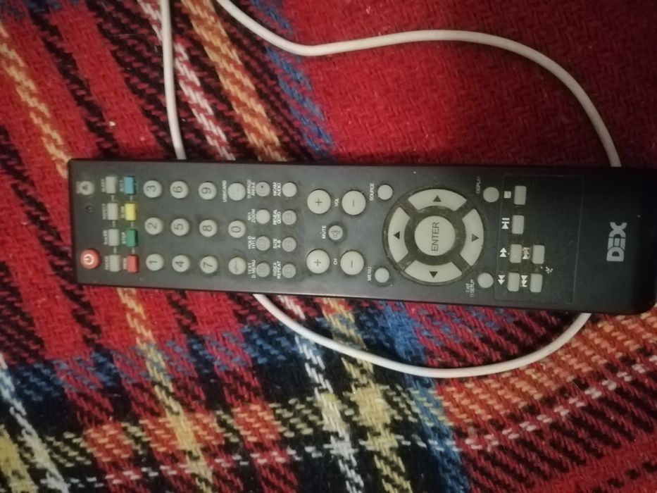 Телевізор Dex 22 дюйма