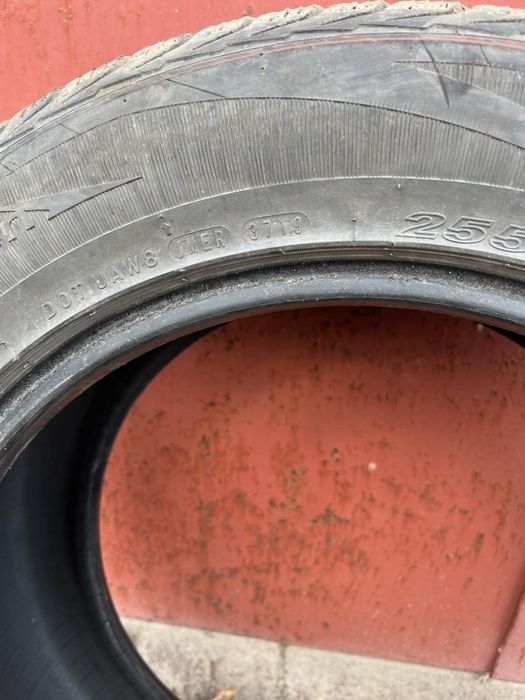 Автошини Roadstone зимові